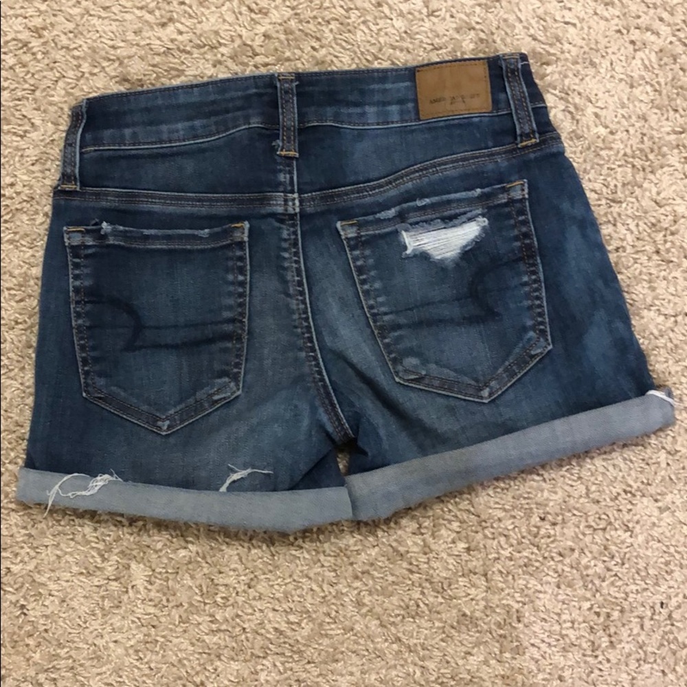 Shorts - Picture 2 of 4
